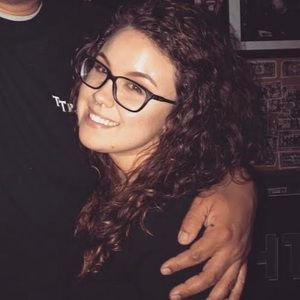 Meet your Posher, Holly